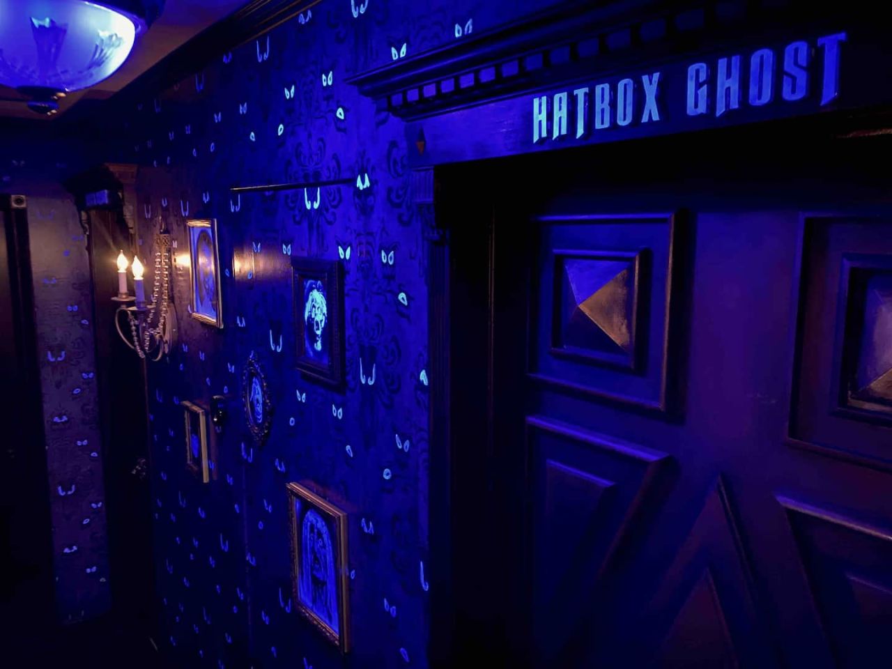 Een echt spookhotel, vlakbij Disneyland in Californië, waar jij kan verblijven.